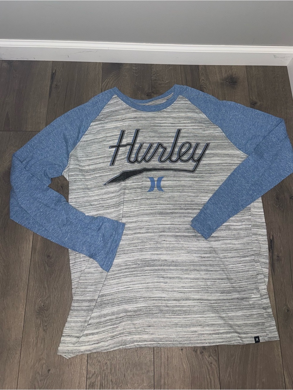 Hurley Heather Gray and Blue Raglan Logo Tee